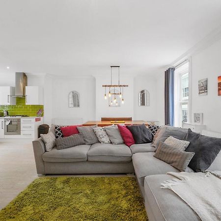 30 Percent Off! The Central Whitby Gem - 4 Bedrooms Zewnętrze zdjęcie