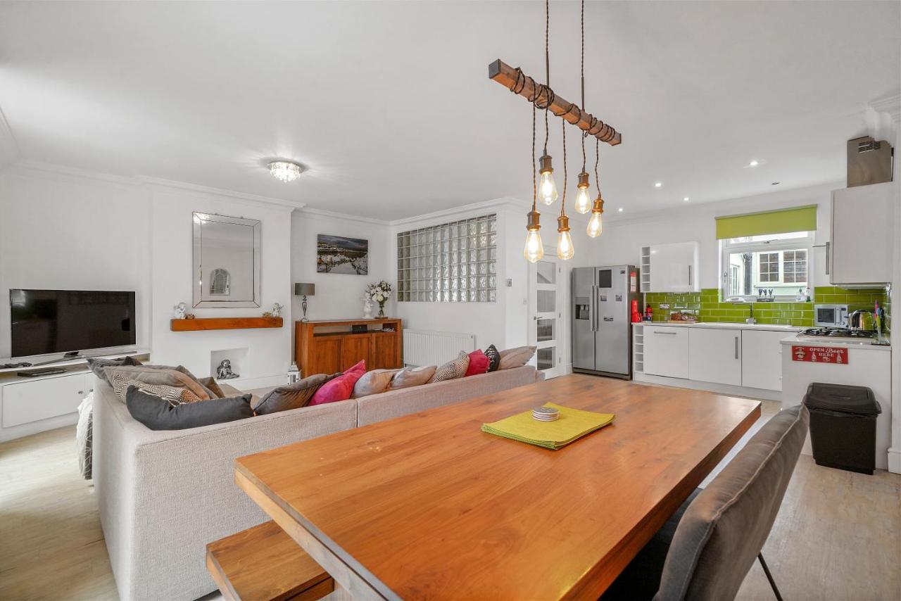 30 Percent Off! The Central Whitby Gem - 4 Bedrooms Zewnętrze zdjęcie