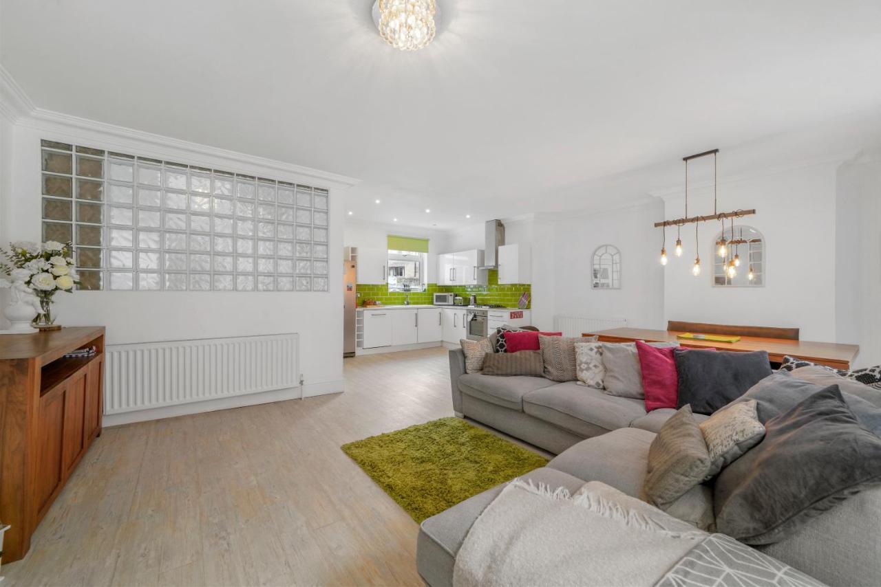 30 Percent Off! The Central Whitby Gem - 4 Bedrooms Zewnętrze zdjęcie