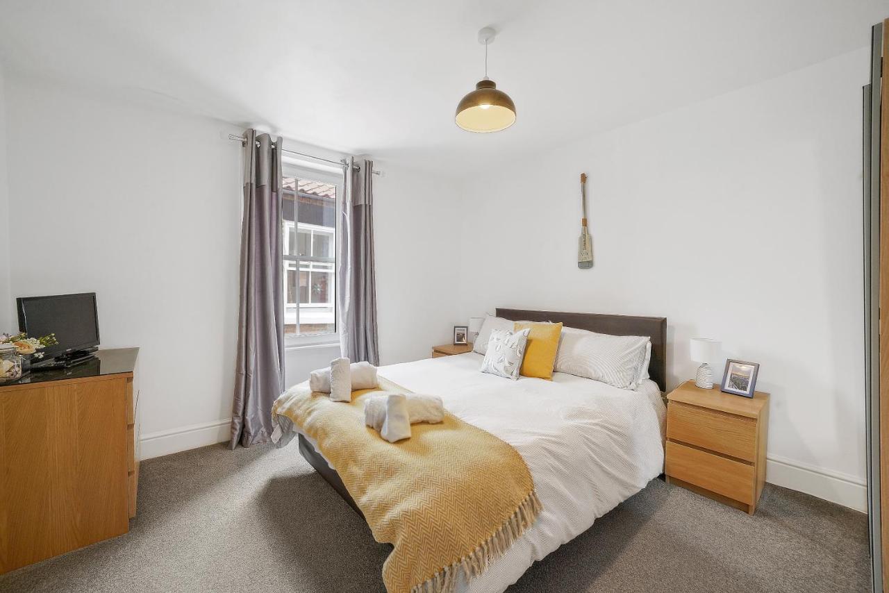 30 Percent Off! The Central Whitby Gem - 4 Bedrooms Zewnętrze zdjęcie